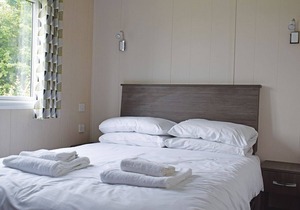 2 bedroom accommodation in Lowestoft