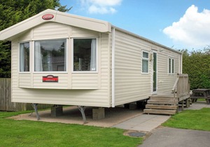 2 bedroom accommodation in Cowden, Nr Hornsea