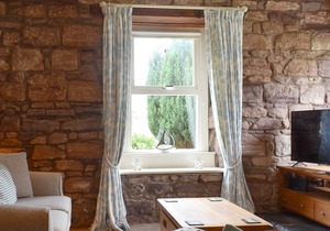 2 bedroom accommodation in North Sunderland, Seahouses