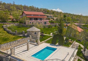2 bedroom accommodation in Kijevo