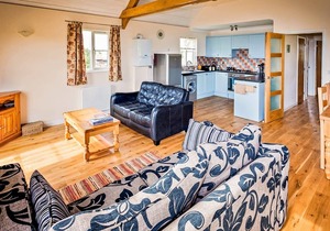 2 bedroom accommodation in Palgrave, Diss