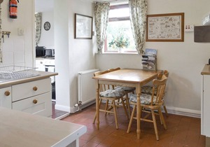 2 bedroom accommodation in Thornton le Dale, near Pickering