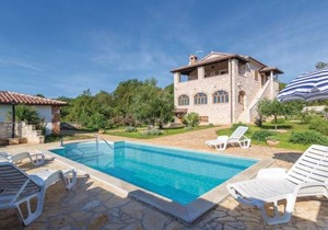 2 bedroom accommodation in Baderna