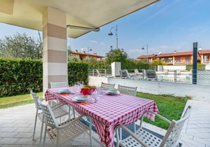 2 bedroom accommodation in Puegnago sul Garda