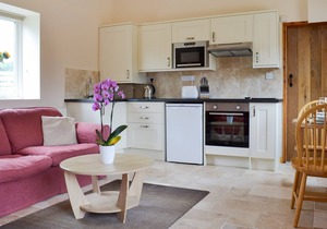 2 bedroom accommodation in Shiplate, Bleadon