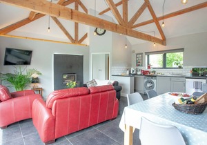 2 bedroom accommodation in Bleadon