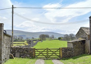 2 bedroom accommodation in Carperby, near Leyburn