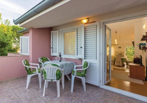 2 bedroom accommodation in Nevidane