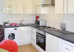 2 bedroom accommodation in Porth, near Newquay