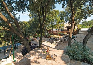 2 bedroom accommodation in Pucisca