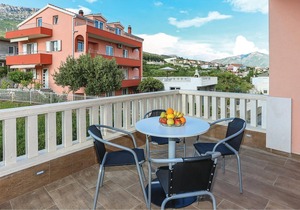 2 bedroom accommodation in Solin