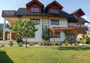 2 bedroom accommodation in Bled