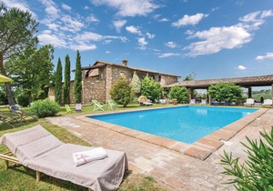2 bedroom accommodation in Montebuono
