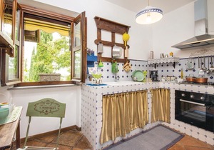 2 bedroom accommodation in Montebuono