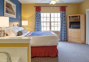 2 bedroom apartment in Harbor Lights Resort
