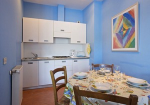 2 bedroom apartment in a popular holiday residence with private beach