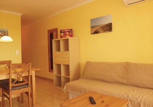 2 Bedroom Awesome Apartment In Piles