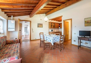 2 bedroom beautiful apartment in Poppi