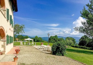 2 bedroom beautiful apartment in Poppi