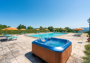 2 bedroom beautiful apartment in Poppi