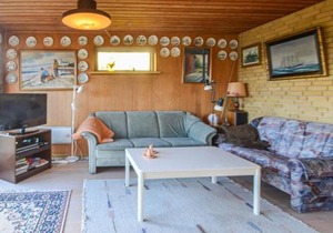 2 Bedroom Beautiful Home In Fur