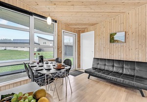2 bedroom cozy home in Roslev