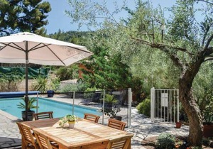 2 bedroom accommodation in La Valette du Var
