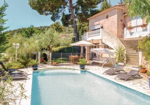 2 bedroom accommodation in La Valette du Var