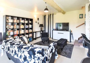 2 bedroom accommodation in Le Mesnil-Esnard
