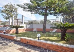 2 bedroom accommodation in Davoli Marina