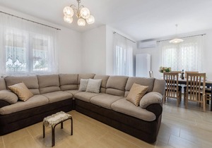 2 bedroom nice home in Krnica
