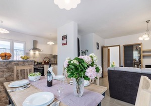 2 bedroom nice home in Krnica