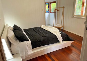 2 bedroom(s) House near Redcliffe