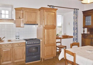 2 bedroom stunning home in Kerbors