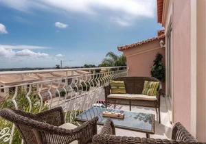 2 Bedroom Top Floor Apartment, Oasis Parque, near Alvor AT01