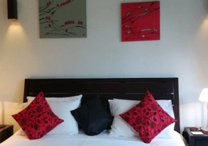 2 Bedrooms Balcony Garden View Apartment
