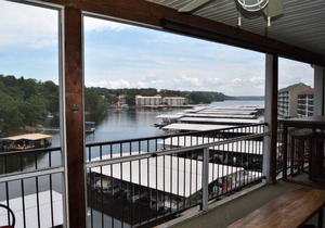 2 BR/2 BA Lakefront Lighthouse Landing Condo with Wifi