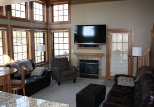 2 BR/2 BA Lakefront Lighthouse Landing Condo with Wifi, nestled in a quiet cove