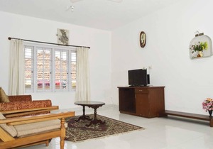 2-BR (2 BEDROOM A) and a STUDIO homestay in RANGE VIEW