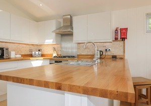 2 FARAWAY FIELDS, family friendly, luxury holiday cottage in Dobwalls