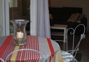 2 independent apartments on the ground floor