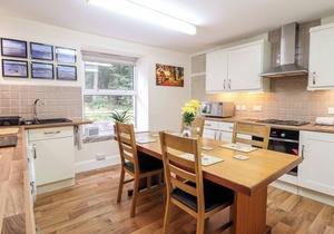 2 ISYGRAIG, pet friendly, country holiday cottage in Corris