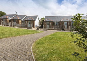 2 Keeper's Cottage, Hillfield Village, Dartmouth