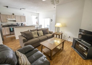2 Lounges – Pool – Lanai – 10 Mins to Disney – Esprit Community