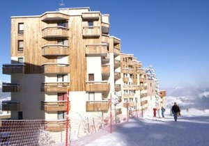 2 pièces au pied des pistes avec balcon et équipements complets - FR-1-557-95