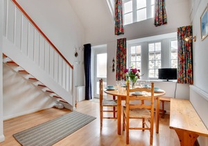 2 Redfern Court