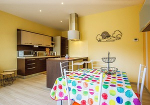 2-room apartment with parking space, sunny balcony and panoramic view