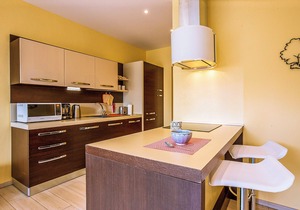2-room apartment with parking space, sunny balcony and panoramic view
