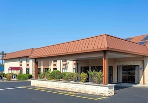 2-Star Hotel ∙ Days Inn by Wyndham Hillsborough