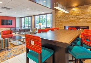 2-Star Hotel ∙ Radisson Hotel St Paul Downtown